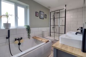 Master Ensuite- click for photo gallery